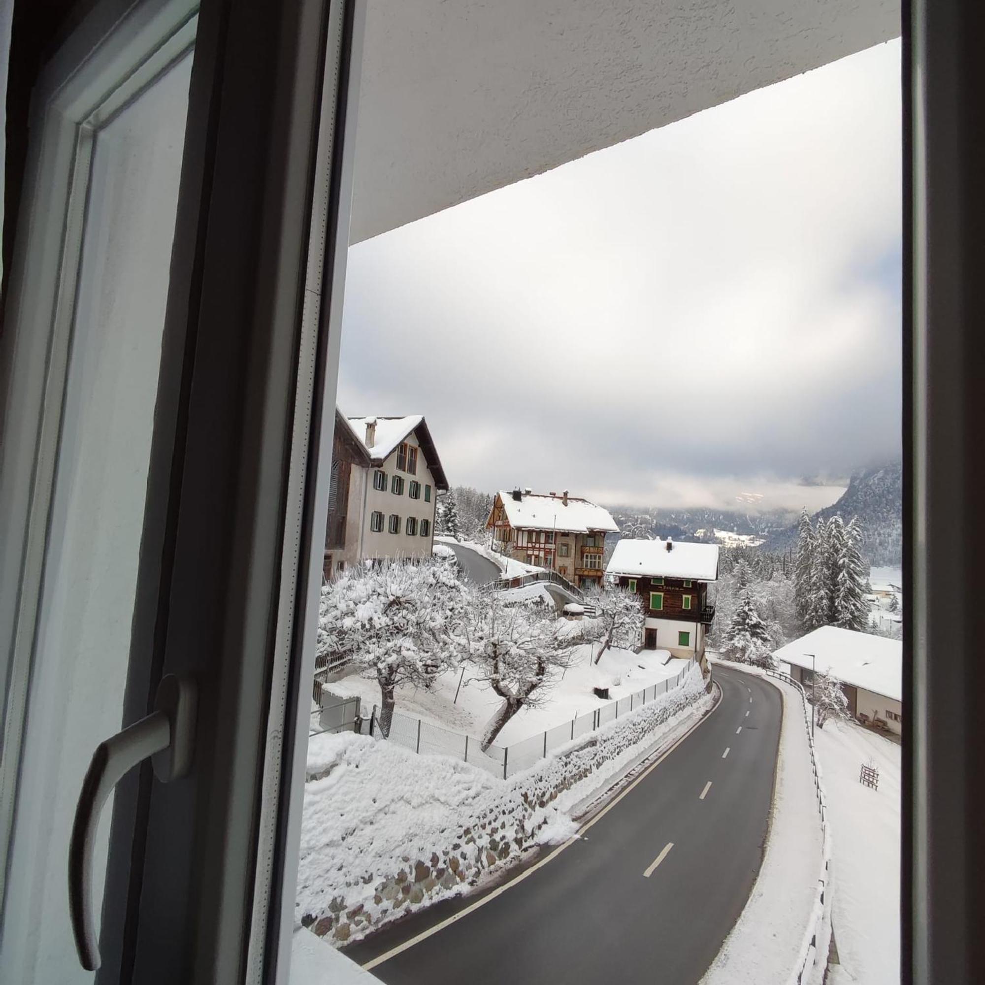Апартаменти Haus Albula Alvaneu Екстер'єр фото
